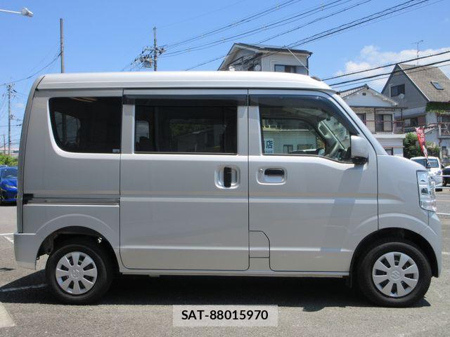 Suzuki EVERY 2023-03 7979175-23
