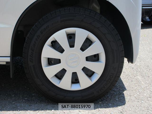 Suzuki EVERY 2023-03 7979175-26