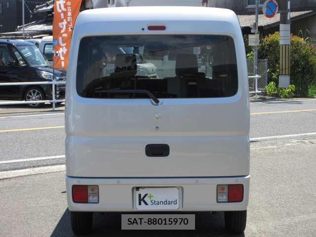 Suzuki EVERY 2023-03 7979175-5