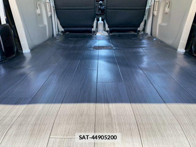 Suzuki EVERY 2021-05 7979177-19