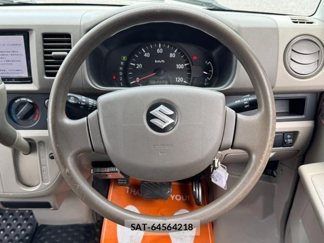 Suzuki EVERY 2014-03 7979183-14