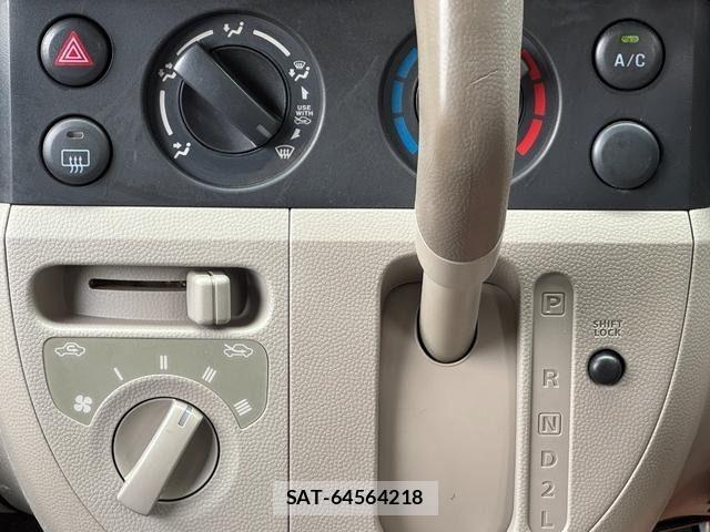 Suzuki EVERY 2014-03 7979183-19