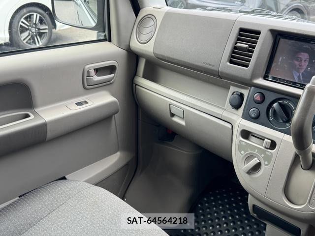Suzuki EVERY 2014-03 7979183-27