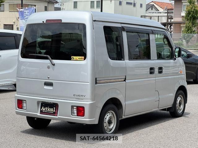 Suzuki EVERY 2014-03 7979183-5