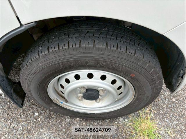 Suzuki EVERY 2022-02 7979181-12