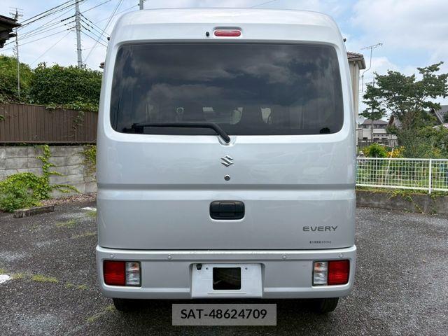 Suzuki EVERY 2022-02 7979181-6