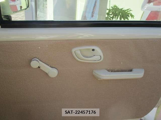 Suzuki EVERY 2004-12 8035452-20