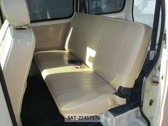 Suzuki EVERY 2004-12 8035452-25