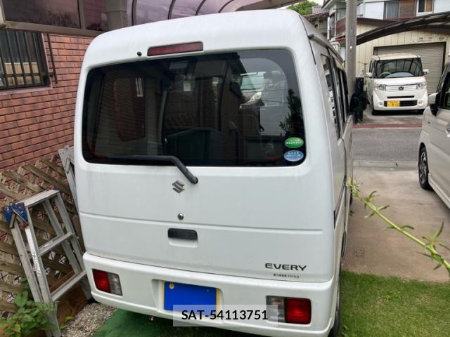Suzuki EVERY 2014-08 8035464-2