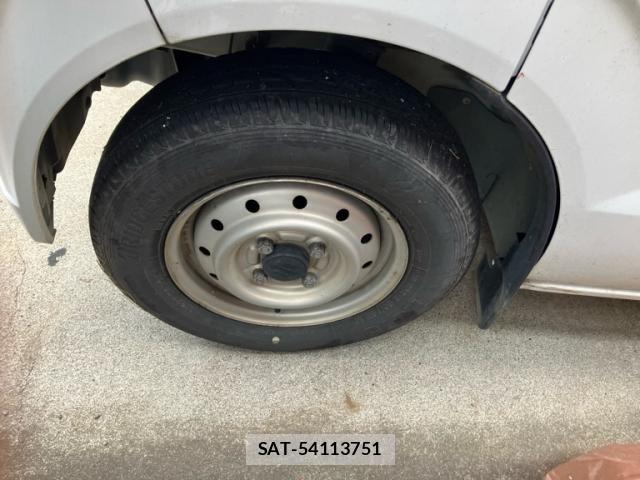 Suzuki EVERY 2014-08 8035464-8