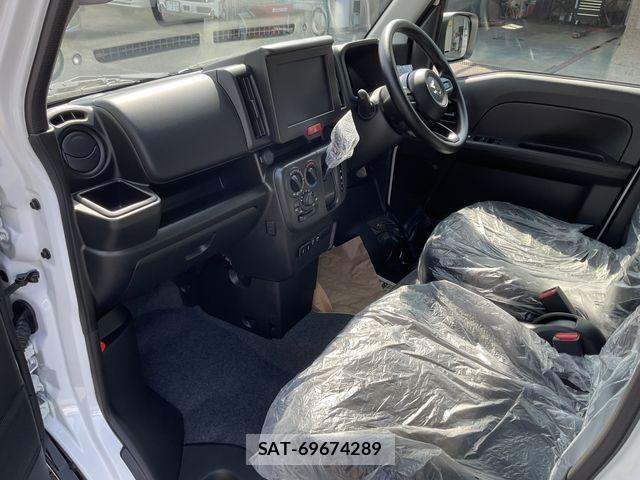 Suzuki EVERY 2026-07 8035446-16