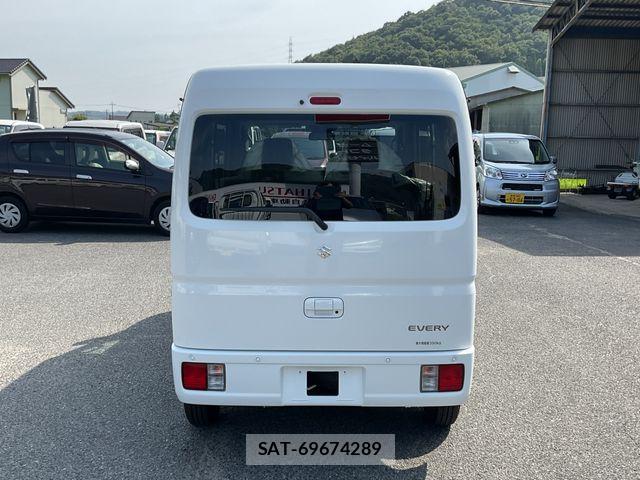 Suzuki EVERY 2026-07 8035446-5