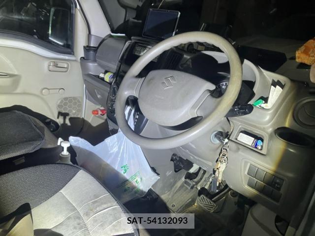 Suzuki EVERY 2018-11 8035460-11