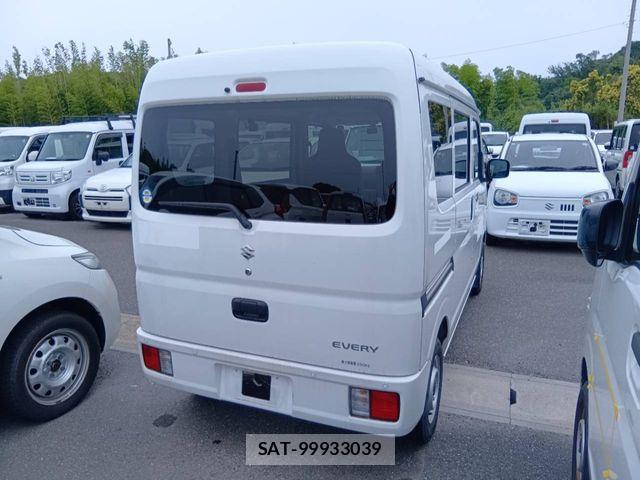 Suzuki EVERY 2022-06 8035451-2