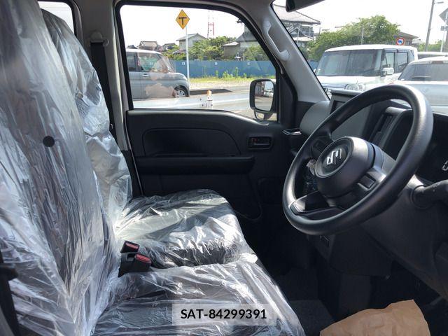 Suzuki EVERY 2026-05 8073703-16