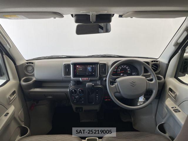 Suzuki EVERY 2022-03 8073710-1
