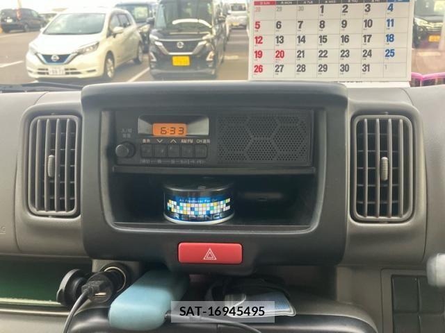 Suzuki EVERY 2023-11 8073711-15