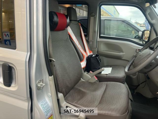 Suzuki EVERY 2023-11 8073711-6