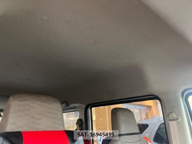 Suzuki EVERY 2023-11 8073711-8
