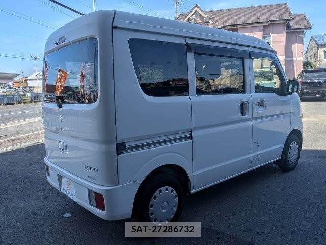 Suzuki EVERY 2016-06 8073707-16