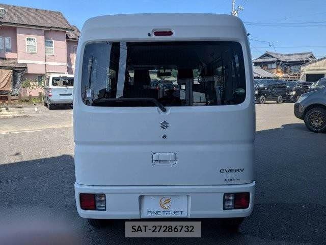 Suzuki EVERY 2016-06 8073707-17