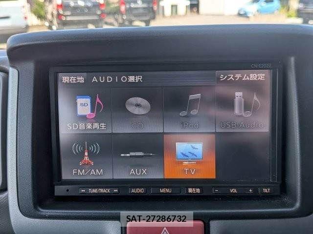 Suzuki EVERY 2016-06 8073707-5