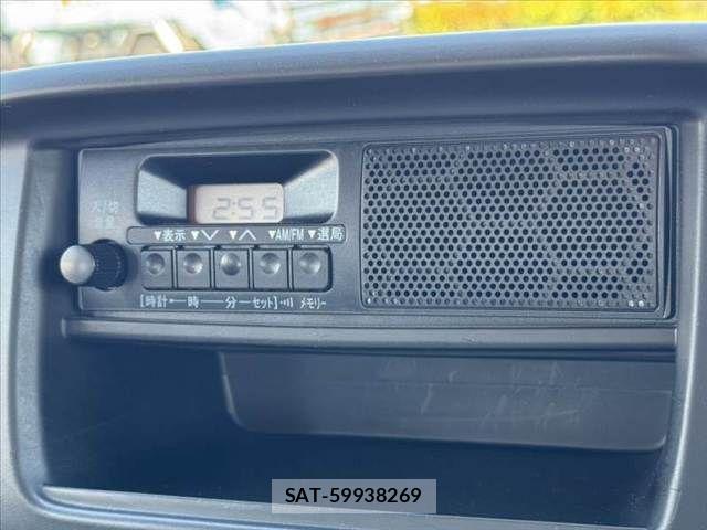 Suzuki EVERY 2017-06 8073709-3