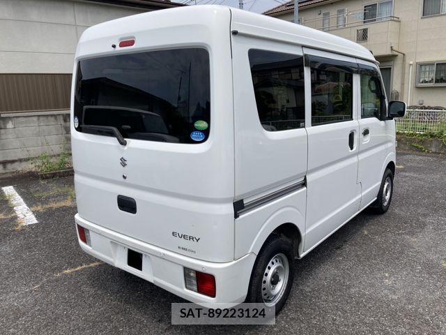 Suzuki EVERY 2020-03 8099083-2