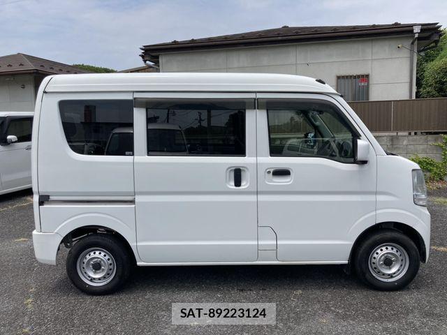 Suzuki EVERY 2020-03 8099083-4