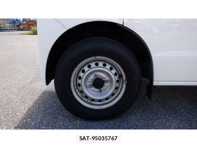 Suzuki EVERY 2022-04 8099076-27