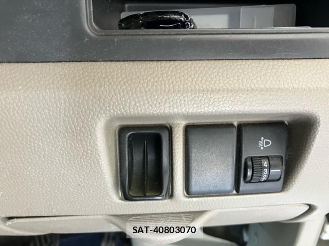 Suzuki EVERY 2014-07 8099094-14