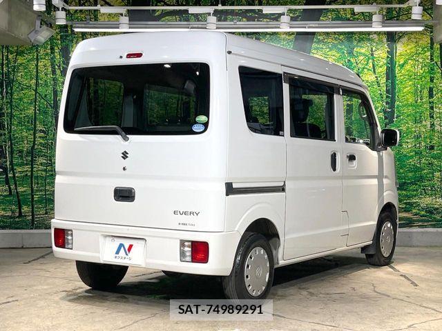 Suzuki EVERY 2018-03 8099082-15