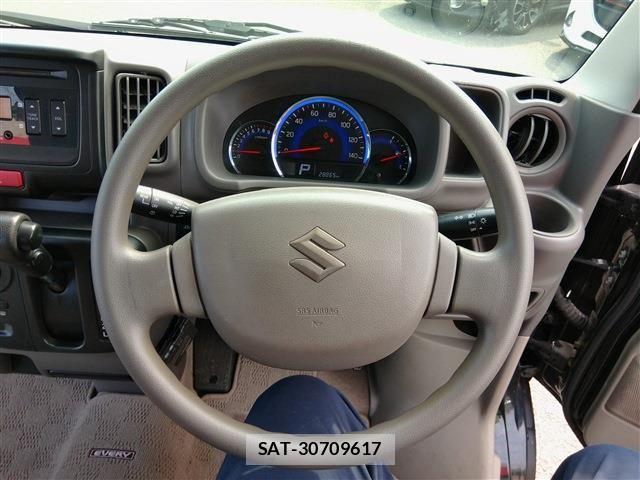 Suzuki EVERY 2015-03 8099081-25