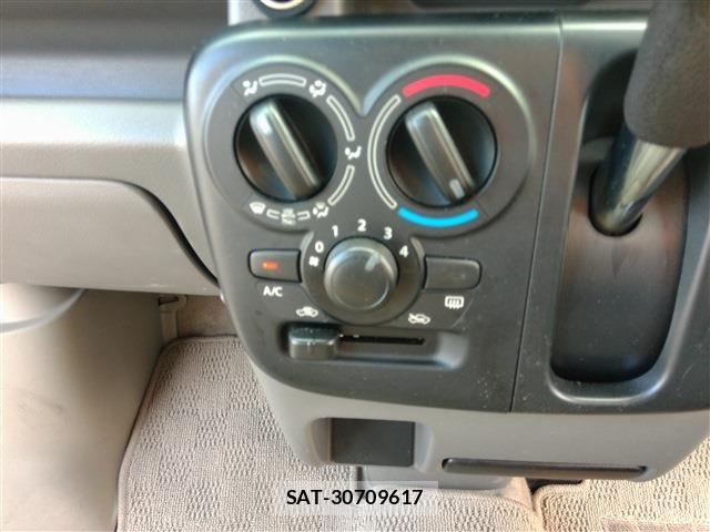 Suzuki EVERY 2015-03 8099081-28