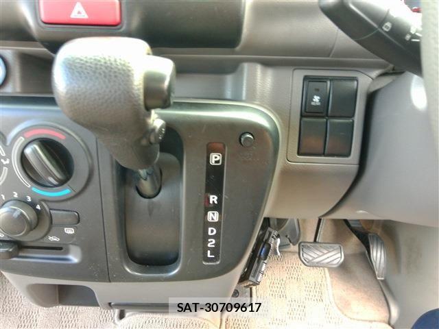 Suzuki EVERY 2015-03 8099081-29
