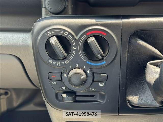 Suzuki EVERY 2019-07 8130002-4