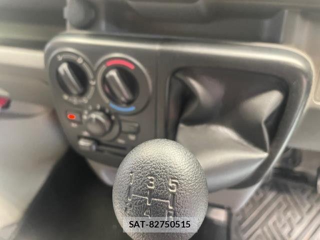 Suzuki EVERY 2025-04 8129997-3