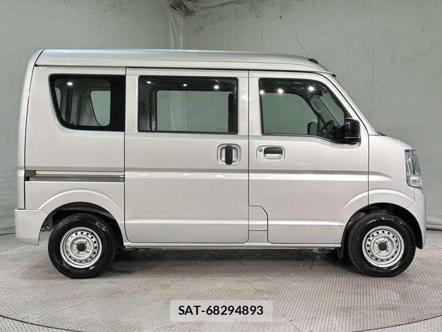 Suzuki EVERY 2021-04 8158393-3