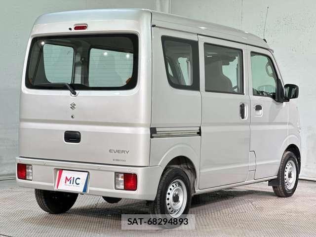 Suzuki EVERY 2021-04 8158393-4