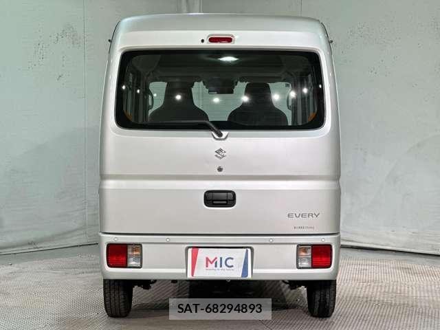 Suzuki EVERY 2021-04 8158393-5