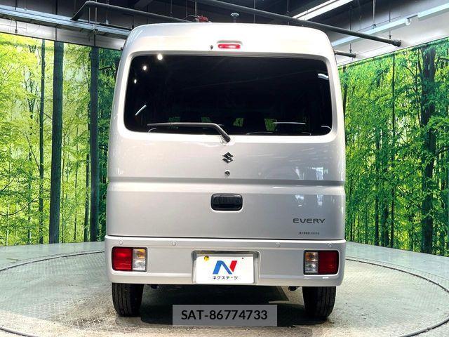 Suzuki EVERY 2024-10 8207454-14