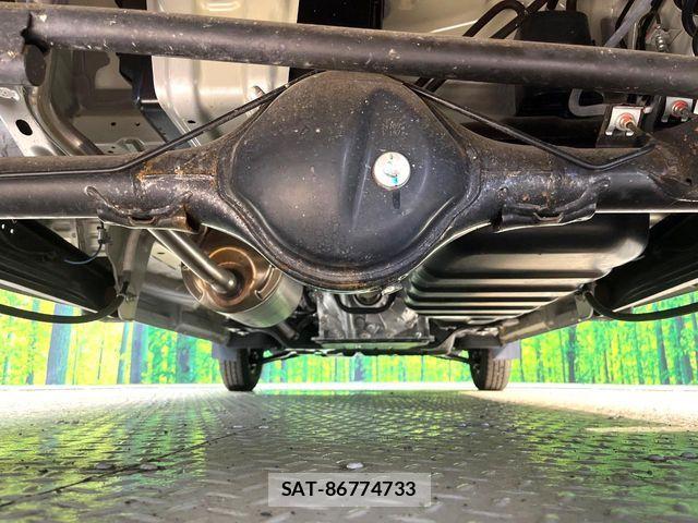 Suzuki EVERY 2024-10 8207454-18