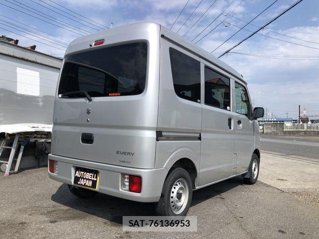 Suzuki EVERY 2020-12 8207460-1