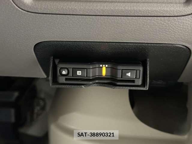 Suzuki EVERY 2021-04 8207459-13