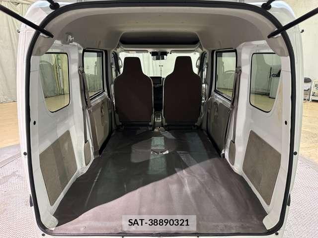 Suzuki EVERY 2021-04 8207459-21