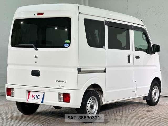 Suzuki EVERY 2021-04 8207459-4