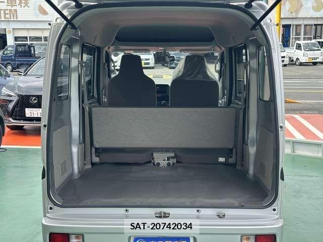 Suzuki EVERY 2024-01 8207456-10