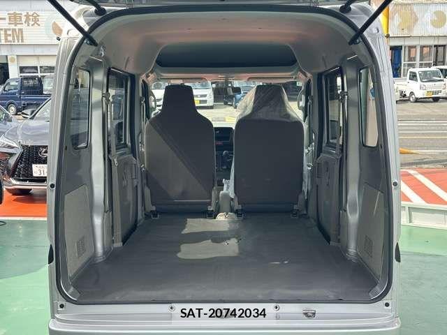 Suzuki EVERY 2024-01 8207456-11