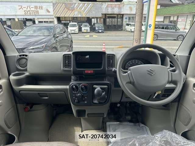 Suzuki EVERY 2024-01 8207456-6