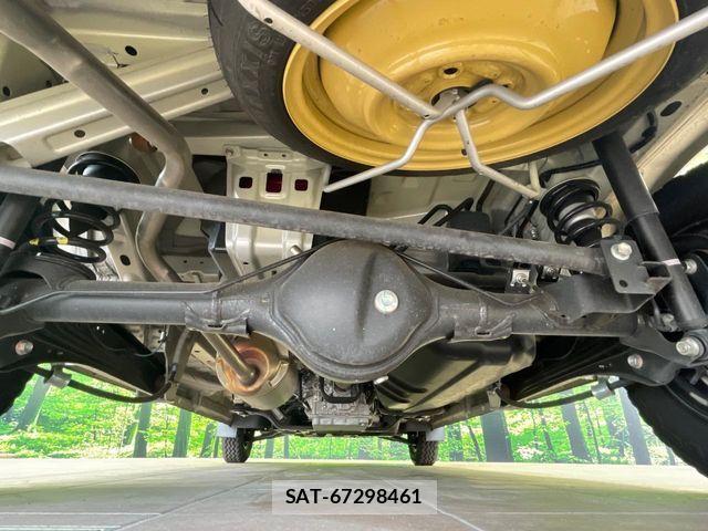 Suzuki EVERY 2023-09 8229876-18